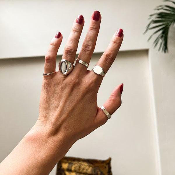 Anillo martillado de plata esterlina 925 hecho a mano