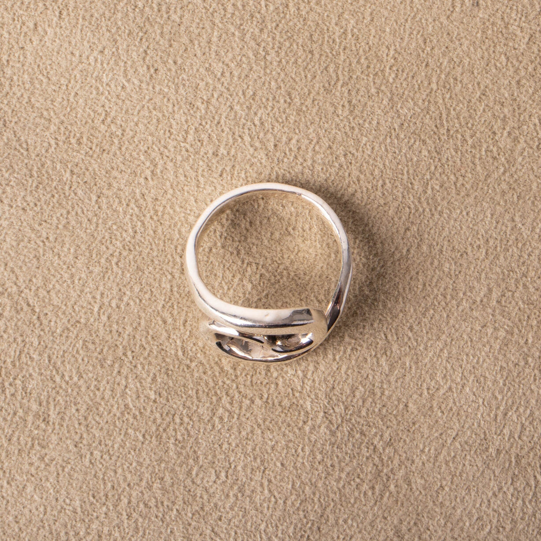 Anillo Statement Welle Swirl en Plata de Ley 925 asimétrico hecho a mano