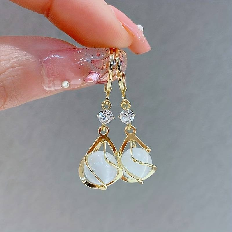 Pendientes Elegantes con Ópalos Blancos