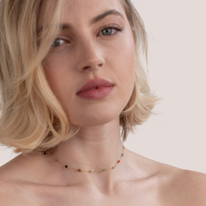 Collar minimalista con piedra