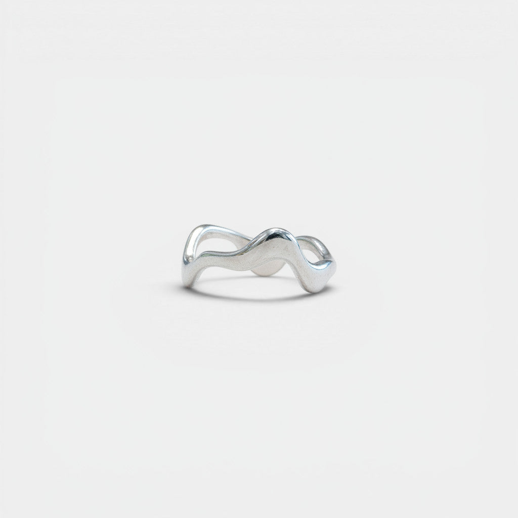Anillo asimétrico "Melting" en plata de ley 925