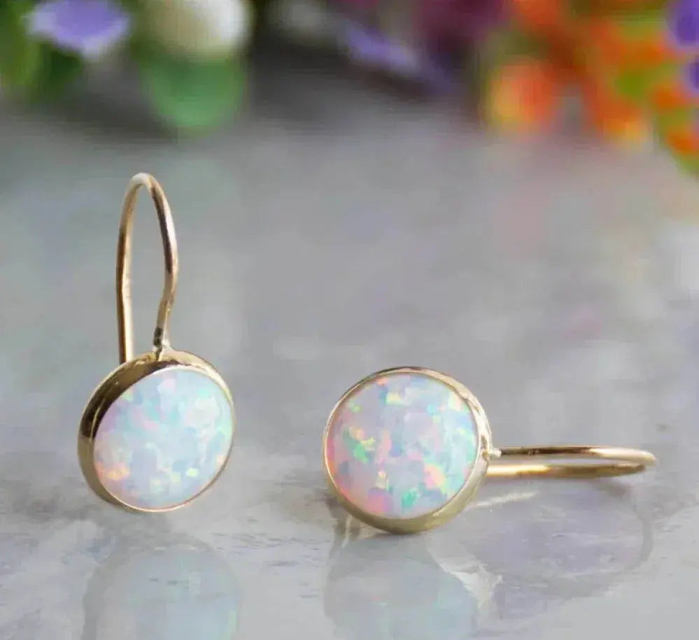 Pendientes de oro con piedra ópalo vintage
